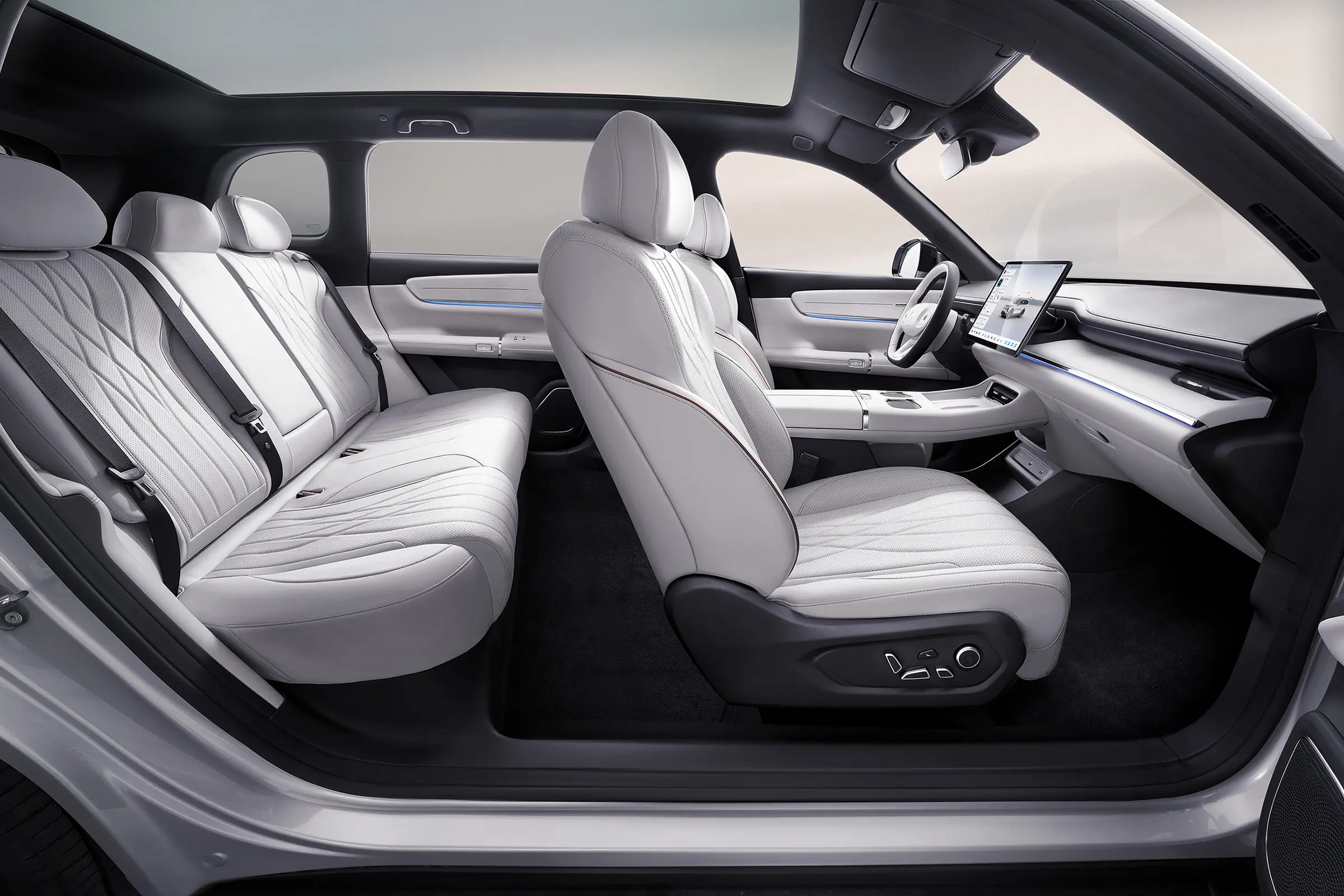 Changan Qiyuan Q07 PHEV. Інтер'єр і комфорт